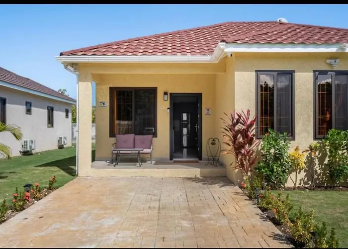 Сasa de vacaciones Luxurious Royale- 5 Min Drive To