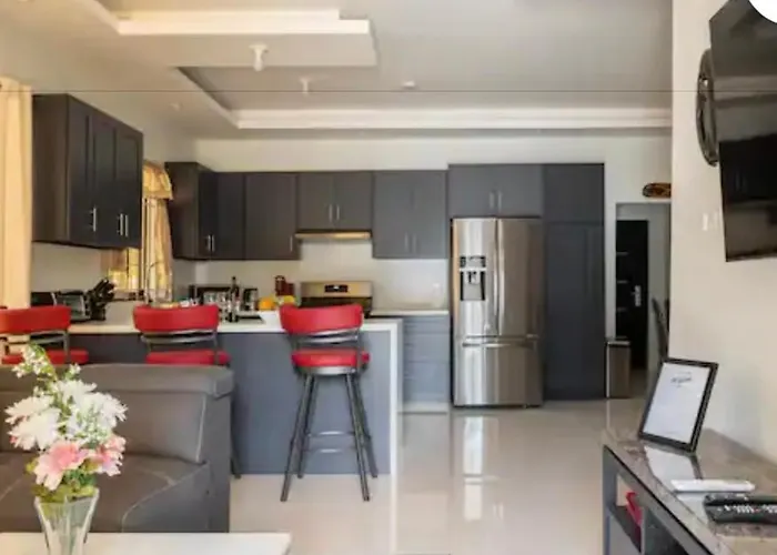 Сasa de vacaciones Luxurious Royale- 5 Min Drive To