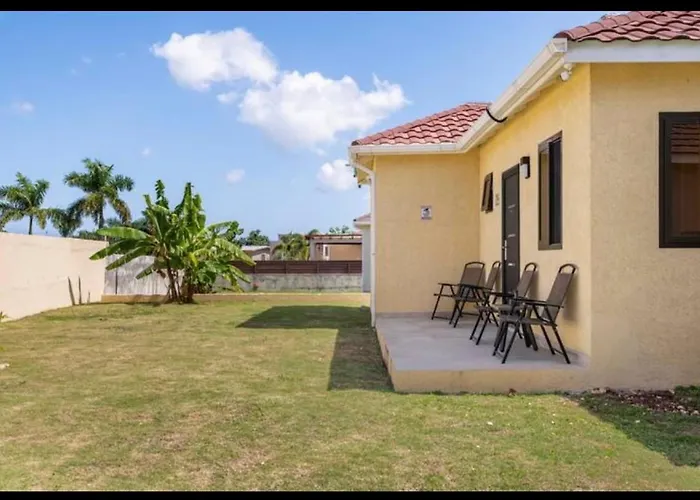 Сasa de vacaciones Luxurious Royale- 5 Min Drive To Ocho Ríos